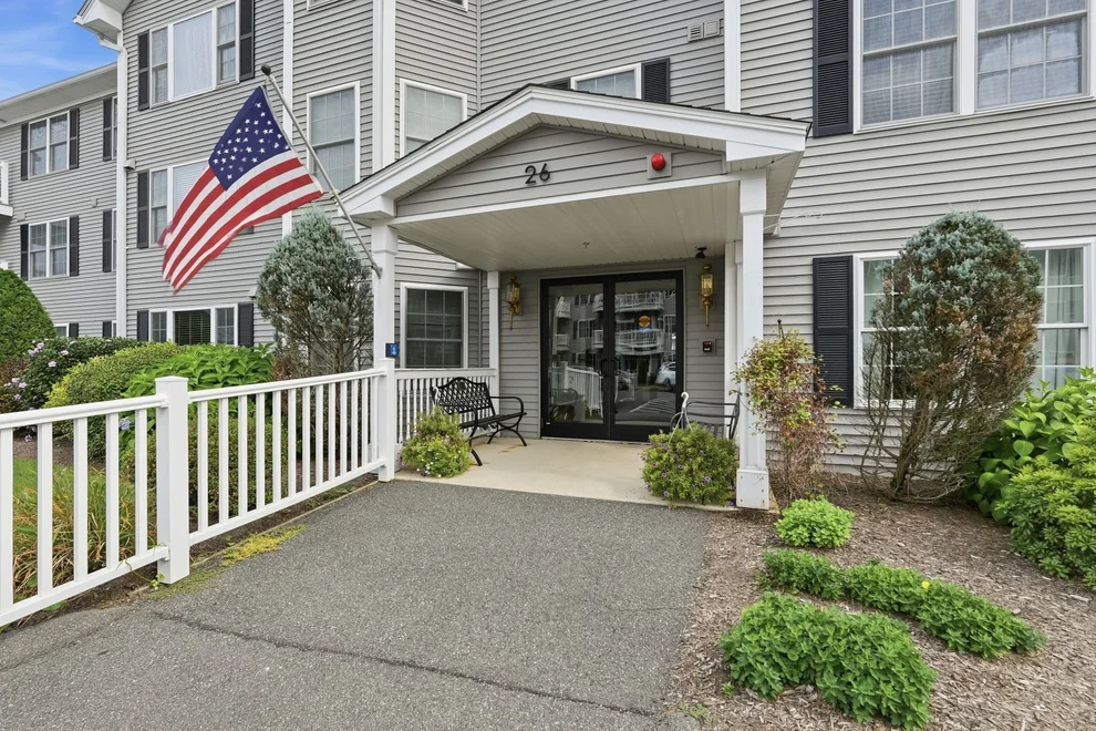 Unit for sale at 26 Greenleaves Dr, Amherst, MA 01002
