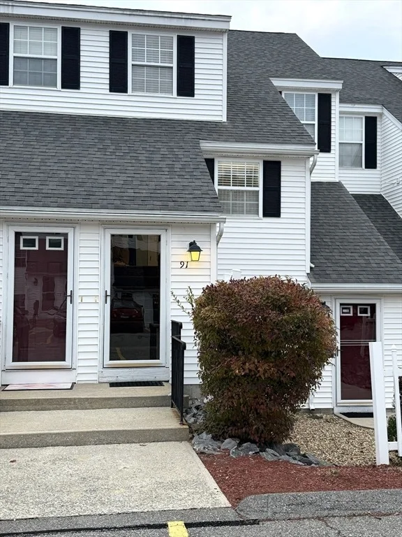 Unit for sale at 91 Berrington Road, Leominster, MA 01453