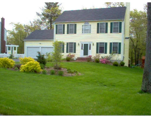 Unit for sale at 32 Thompson Ct, Stoughton, MA 02072