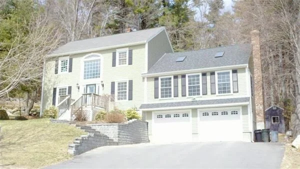 Unit for sale at 307 Stoneybrook Rd, Fitchburg, MA 01420