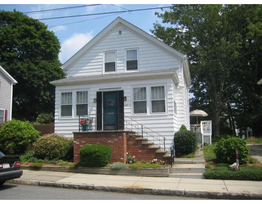 Unit for sale at 318 Cypress St, Fall River, MA 02720