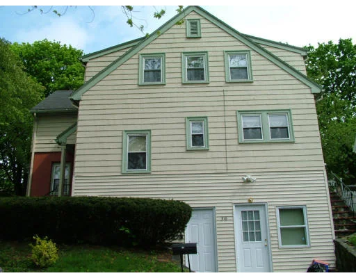 Unit for sale at 316 Western Ave, Lynn, MA 01904