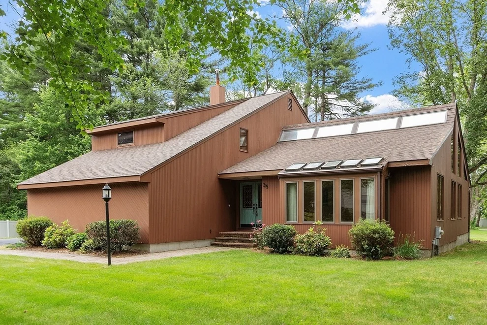 Unit for sale at 35 Cox Lane, Methuen, MA 01844