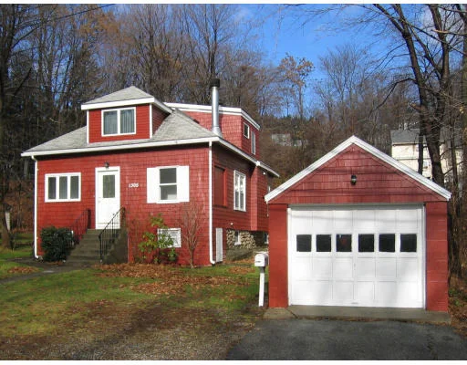 Unit for sale at 1305 Pleasant Street, Worcester, MA 01602