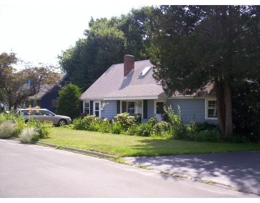 Unit for sale at 45 Janet Cir, Shrewsbury, MA 01545