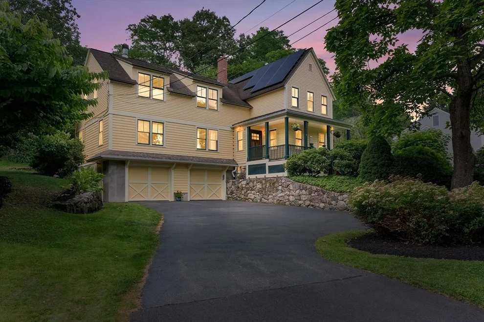 Unit for sale at 18 Blossom St, Lexington, MA 02421
