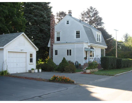 Unit for sale at 227 Cross Street, Winchester, MA 01890
