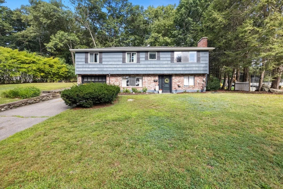 Unit for sale at 21 Mcadams Rd, Framingham, MA 01701
