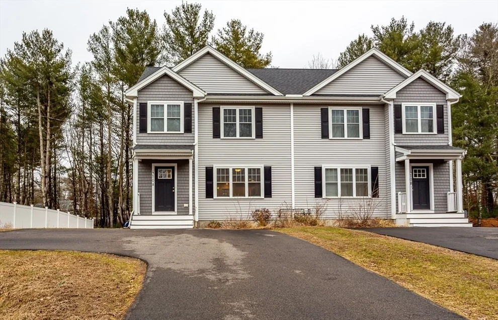 Unit for sale at 410 Warner Blvd, Taunton, MA 02780