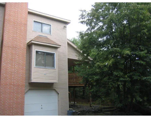 Unit for sale at 10 Whalers Lane, Salem, MA 01970