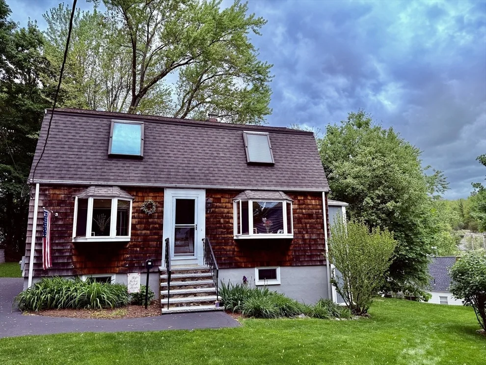 Unit for sale at 23 Bonavesta Ter, Lynn, MA 01905