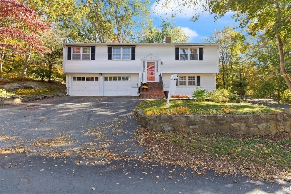 Unit for sale at 109 Riverview Rd, Gloucester, MA 01930