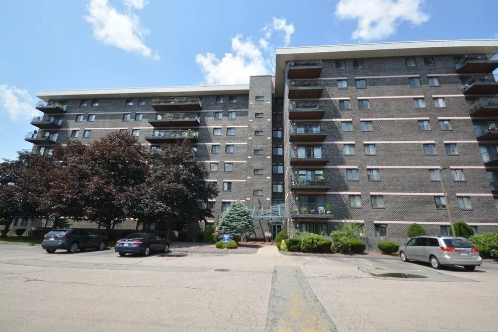 Unit for sale at 500 Washington St, Quincy, MA 02169
