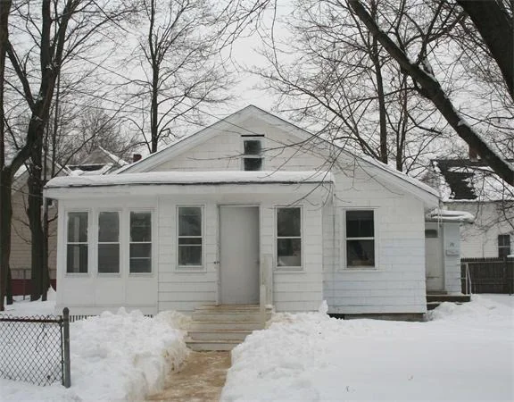 Unit for sale at 76 Washington St, Reading, MA 01867