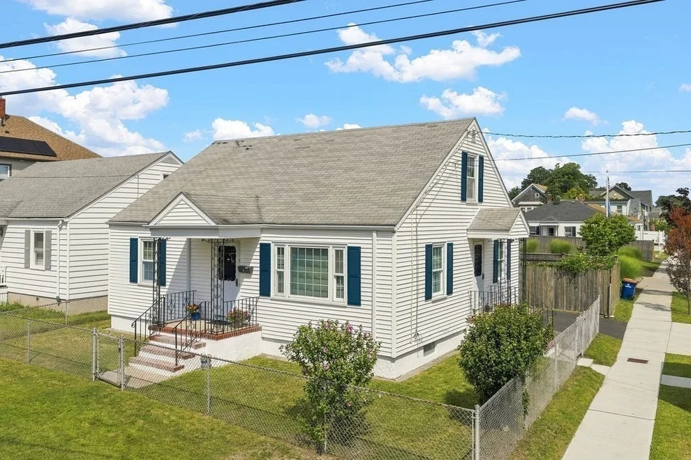 Unit for sale at 5 Brewster St, New Bedford, MA 02745