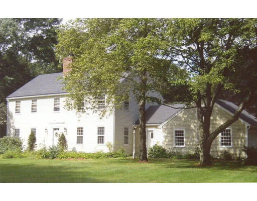 Unit for sale at 295 Brentwood Circle, North Andover, MA 01845