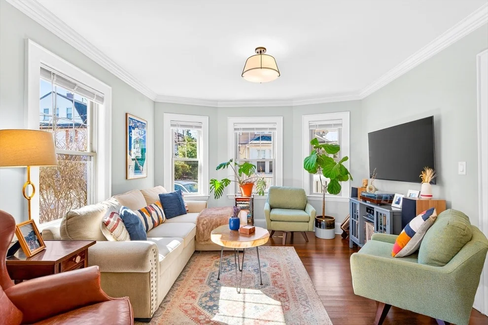 Unit for sale at 3 Rosemere Ct, Boston, MA 02131