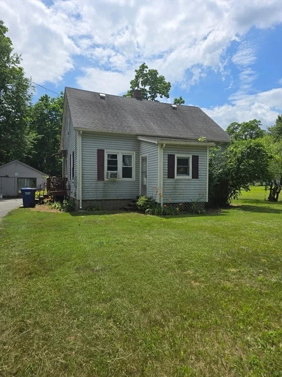 Unit for sale at 30 Gunn, Southampton, MA 01073