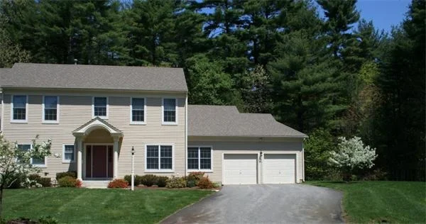 Unit for sale at 12 Stonegate Ln, Bedford, MA 01730