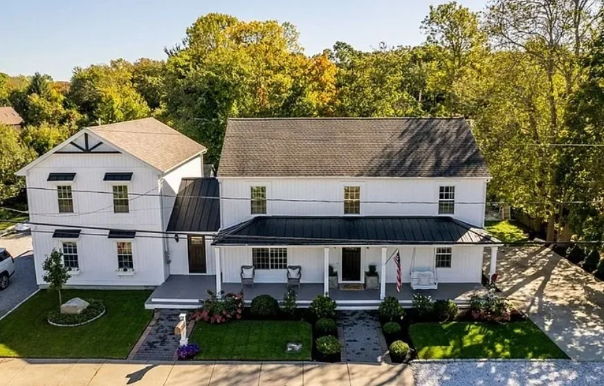 Unit for sale at 98 Mccabe St, Dartmouth, MA 02747