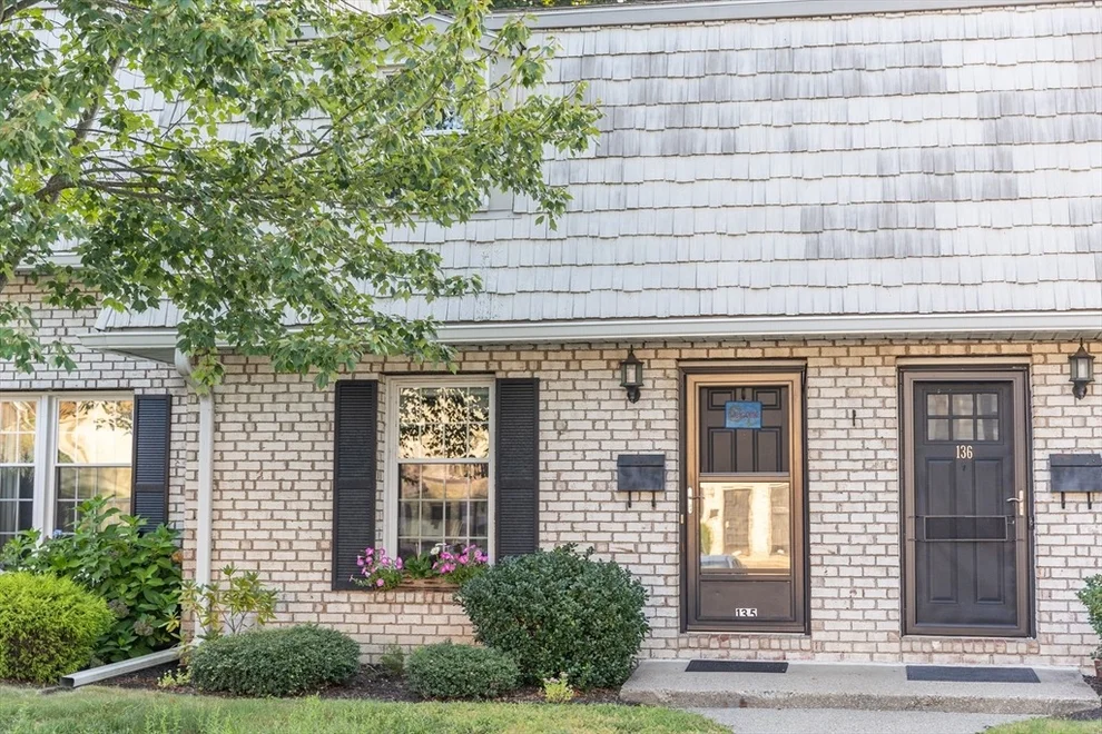 Unit for sale at 135 Corey Colonial, Agawam, MA 01001