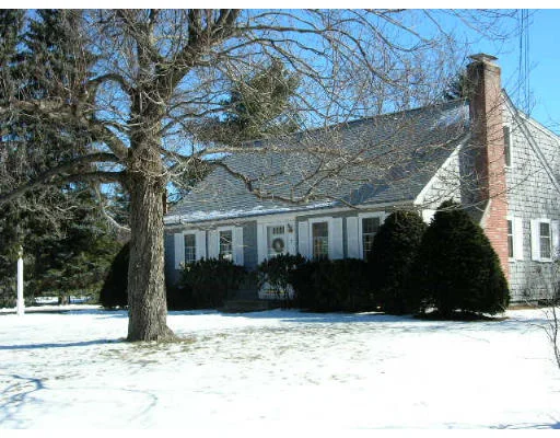 Unit for sale at 5 Elmwood Road, Littleton, MA 01460