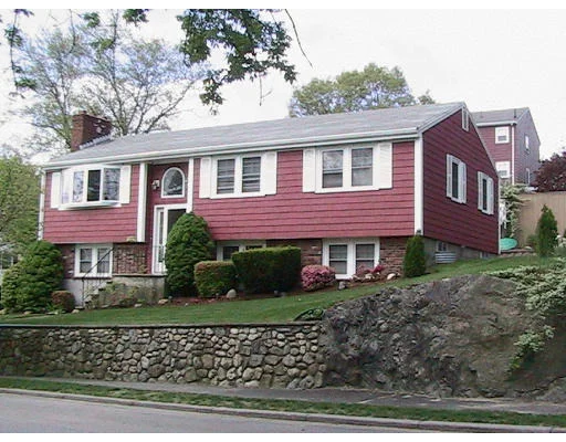 Unit for sale at 85 Upton Rd, Waltham, MA 02452