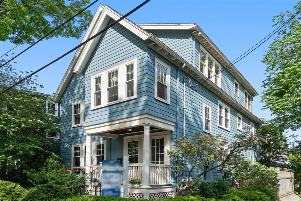 Unit for sale at 33 Ackers Ave, Brookline, MA 02445