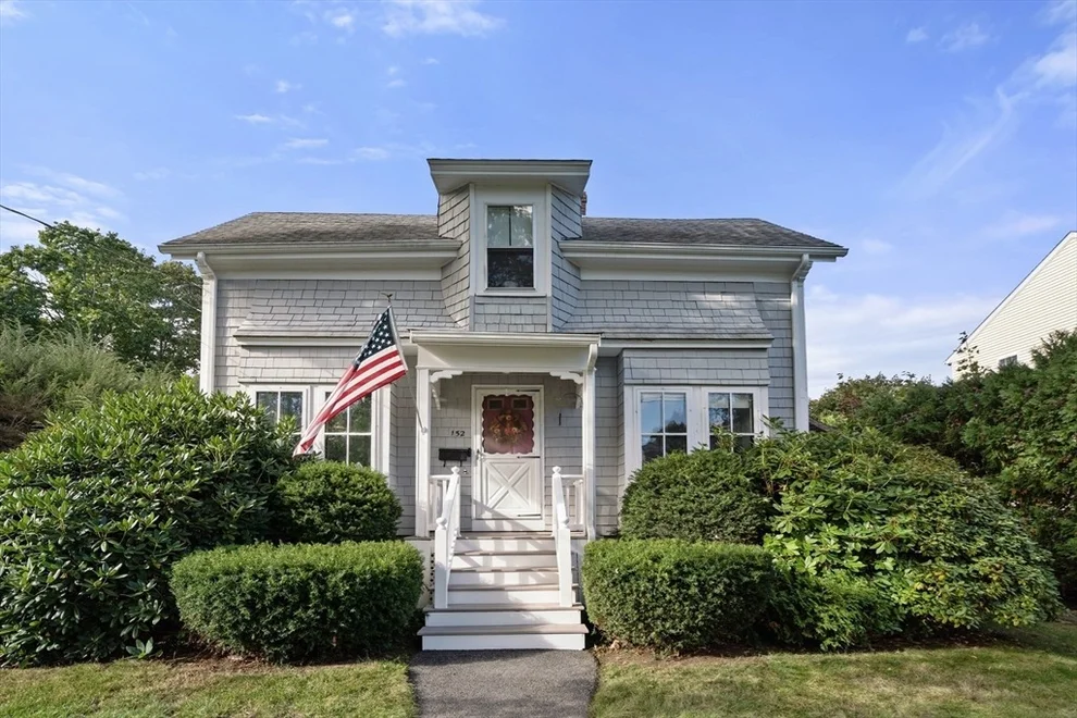 Unit for sale at 152 Central St, Mansfield, MA 02048