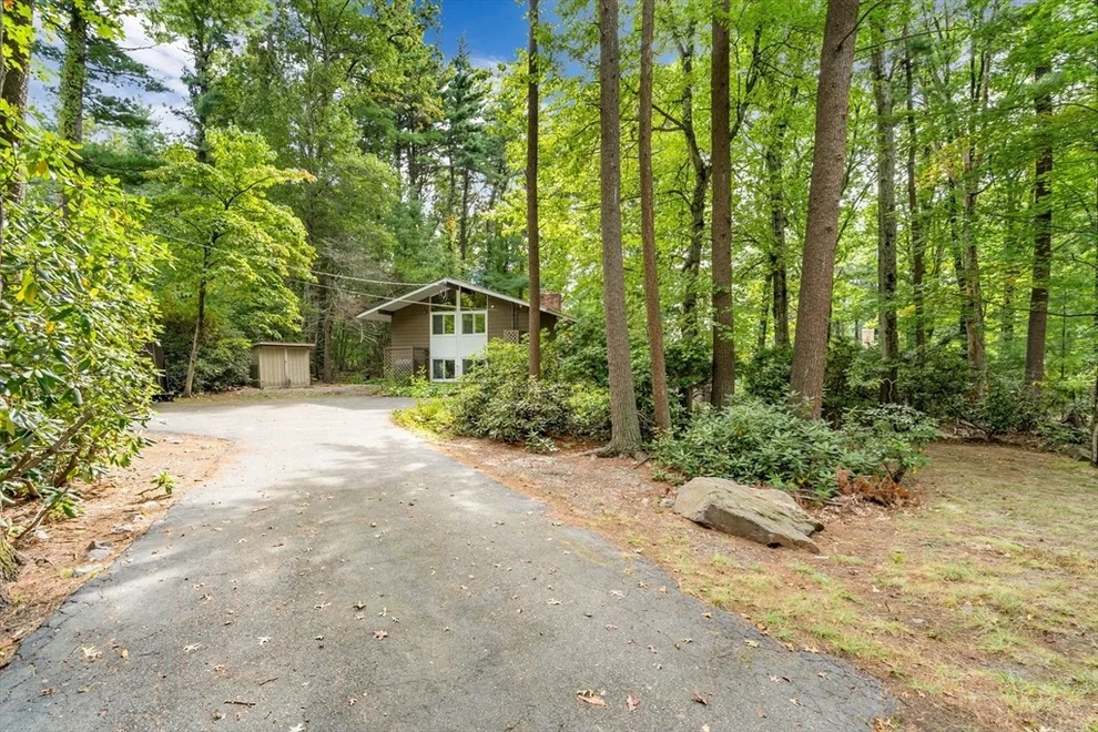 Unit for sale at 19 Algonquin Rd, Canton, MA 02021