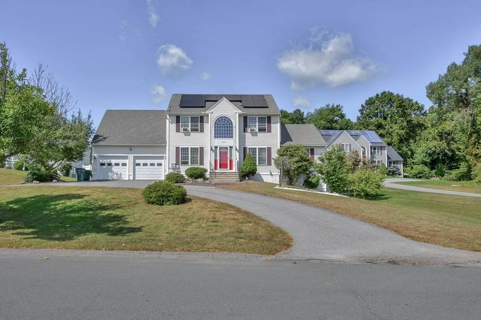 Unit for sale at 109 Macintosh Ln, Fitchburg, MA 01420