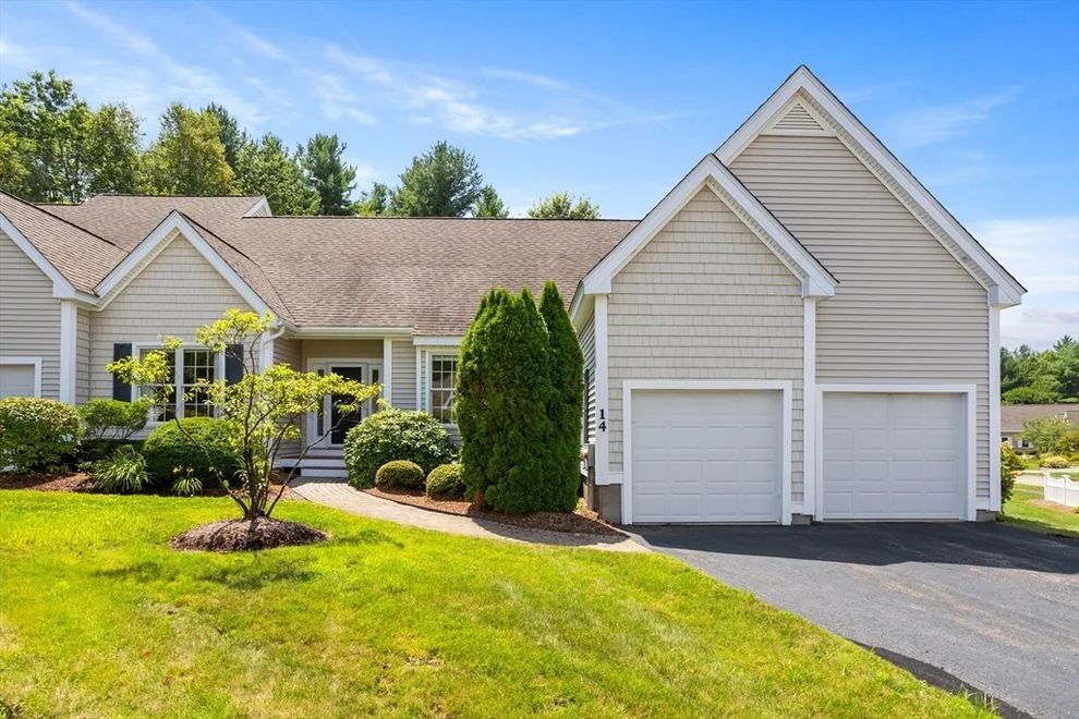 Unit for sale at 14 Sandstone Rd, Westford, MA 01886