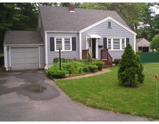 Unit for sale at 19 Essex Rd, Sharon, MA 02067