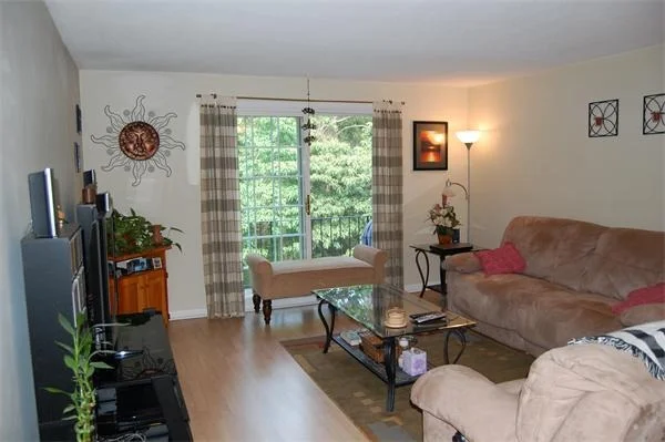 Unit for sale at 8 Kennedy Ln, Milford, MA 01757