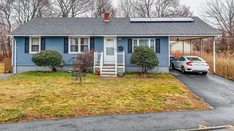 Unit for sale at 362 Lowell St, Methuen, MA 01844