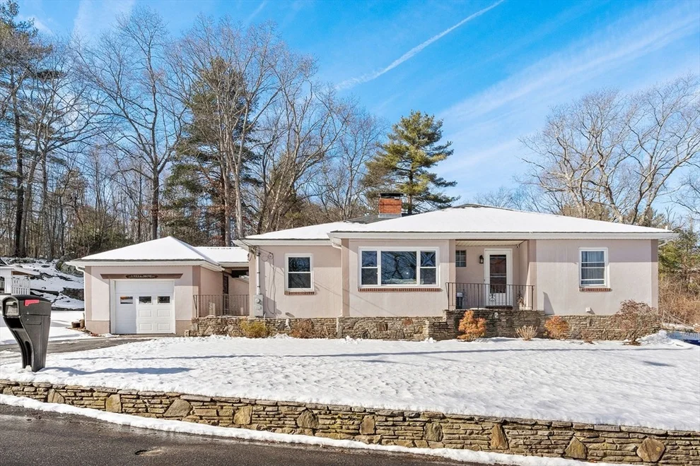 Unit for sale at 1 Villa Dr, Hopedale, MA 01747