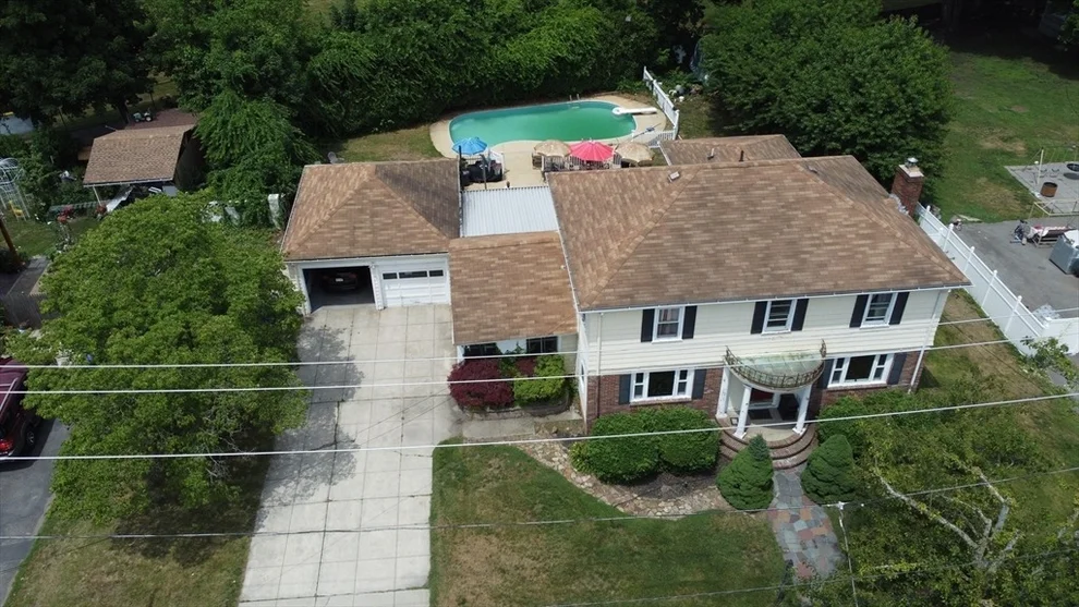 Unit for sale at 36 Duxbury St, Providence, RI 02909