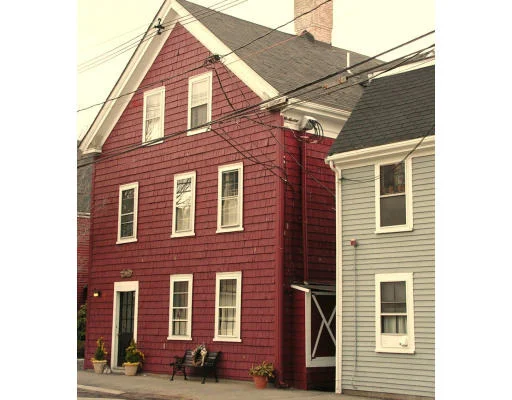Unit for sale at 8 Franklin Street, Marblehead, MA 01945