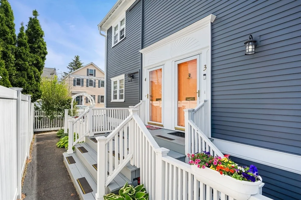 Unit for sale at 3 Salem St, Newburyport, MA 01950