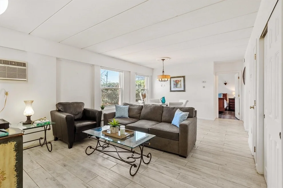 Unit for sale at 122 Main Street, Stoneham, MA 02180