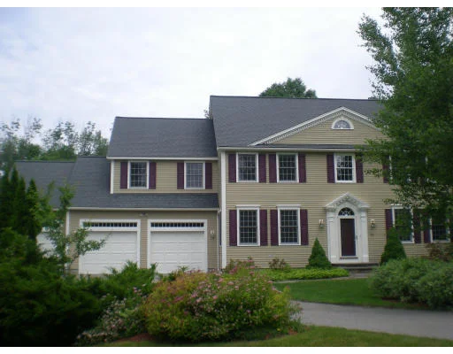 Unit for sale at 11 Randolph Circle, Westford, MA 01886