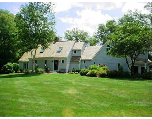 Unit for sale at 35 Arrowhead Drive, Norwell, MA 02061
