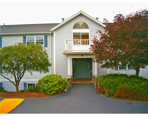 Unit for sale at 4 Crestview Drive, Spencer, MA 01562