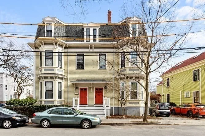 Unit for sale at 118 Pearl St, Cambridge, MA 02139