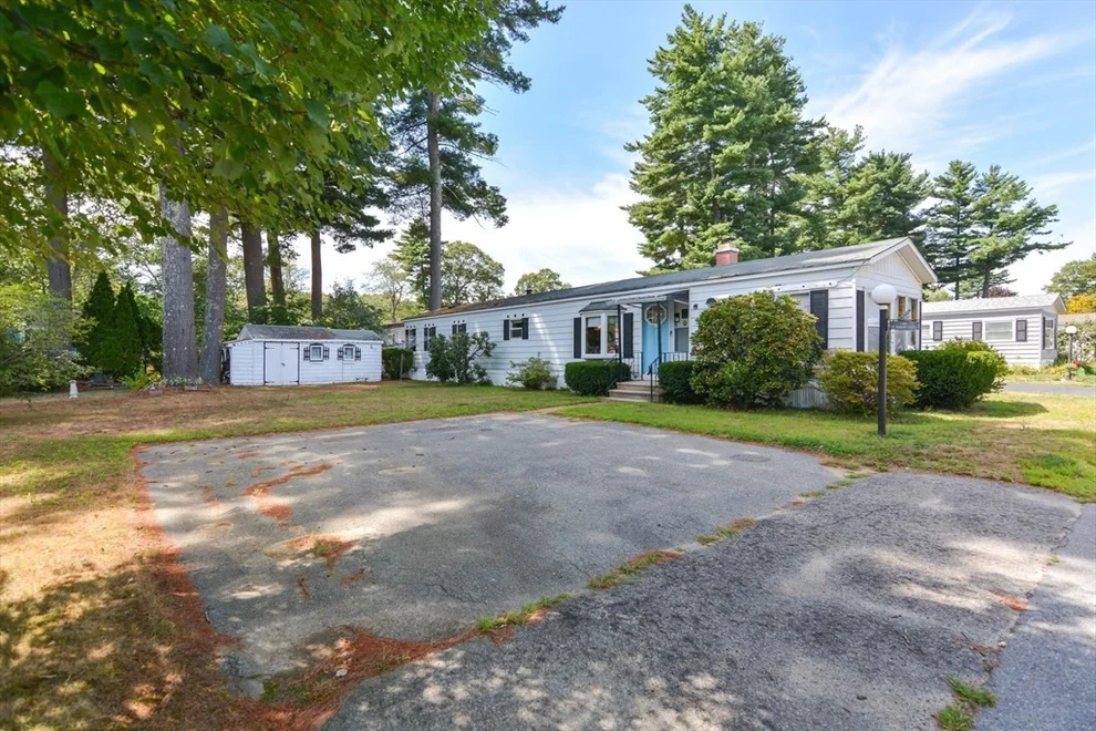 Unit for sale at 10 Sharon Circle, Merrimac, MA 01860