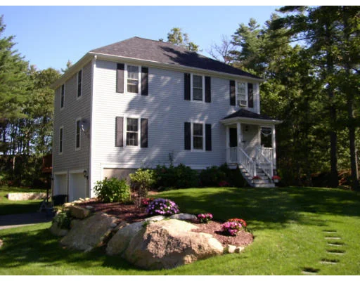 Unit for sale at 22 Heather Hill Rd, Bourne, MA 02532
