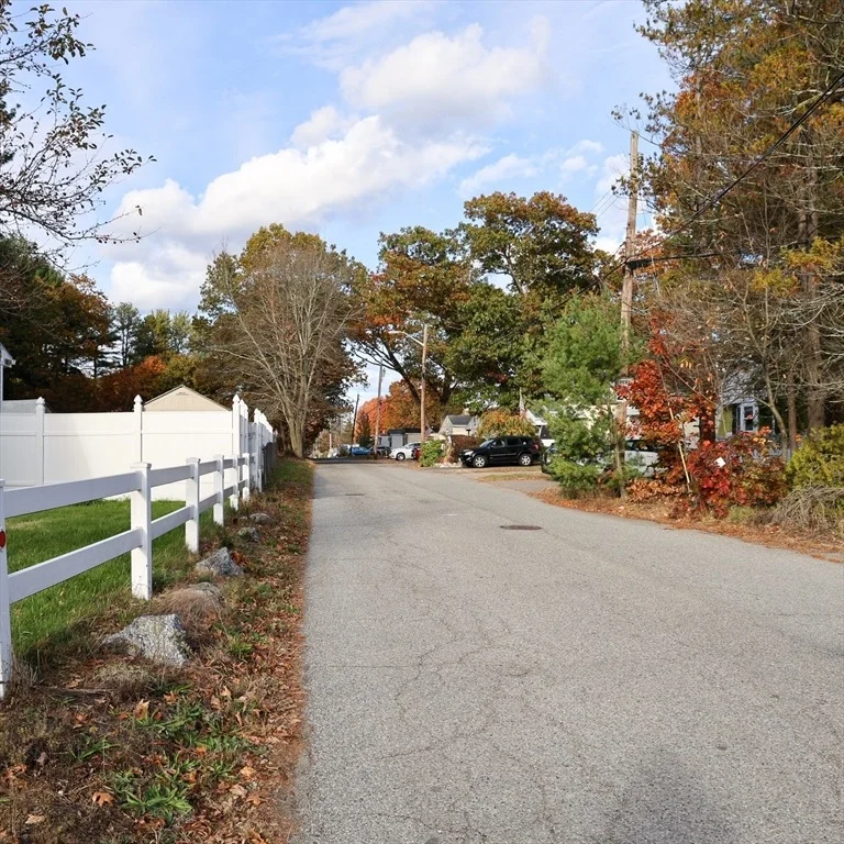 Unit for sale at 6 Leicester St, Billerica, MA 01821