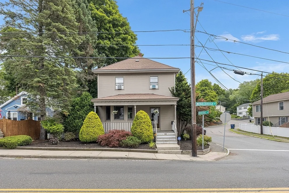 Unit for sale at 182 Marlborough Rd, Salem, MA 01970