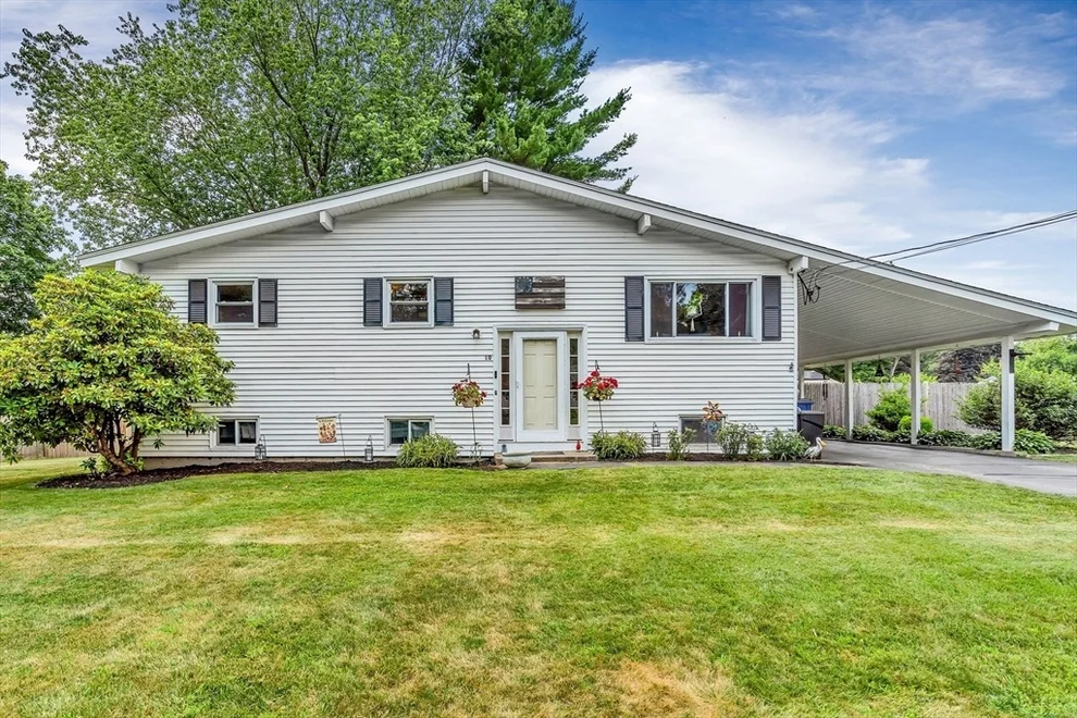 Unit for sale at 10 Buttercup Lane, Medway, MA 02053
