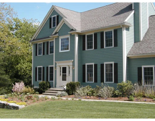 Unit for sale at 5 Pheasant Trail, Hudson, MA 01749